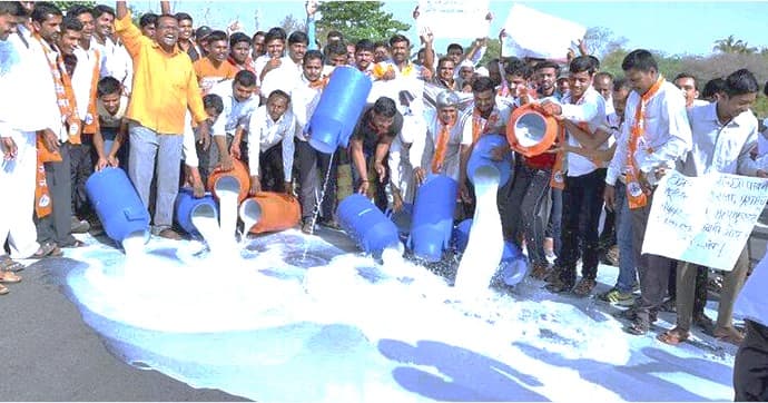 Dairy farmers demand Rs10/liter Milk subsidy directly to their Bank accounts