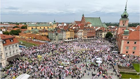 Polish farmers march against EU climate policies