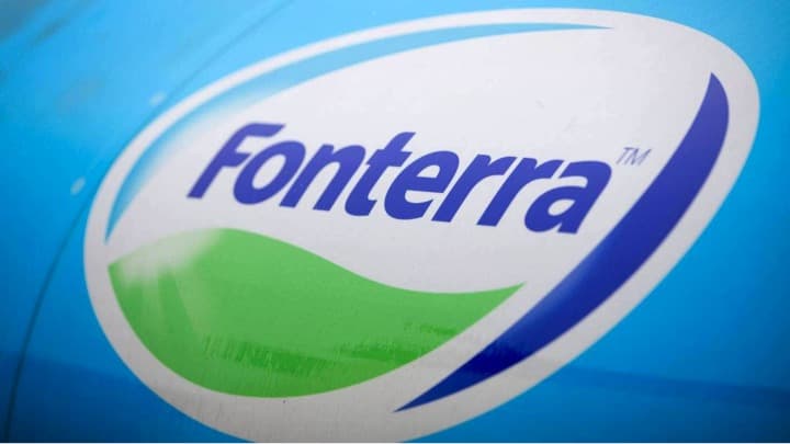 Fonterra slashes milk price forecast as demand slumps