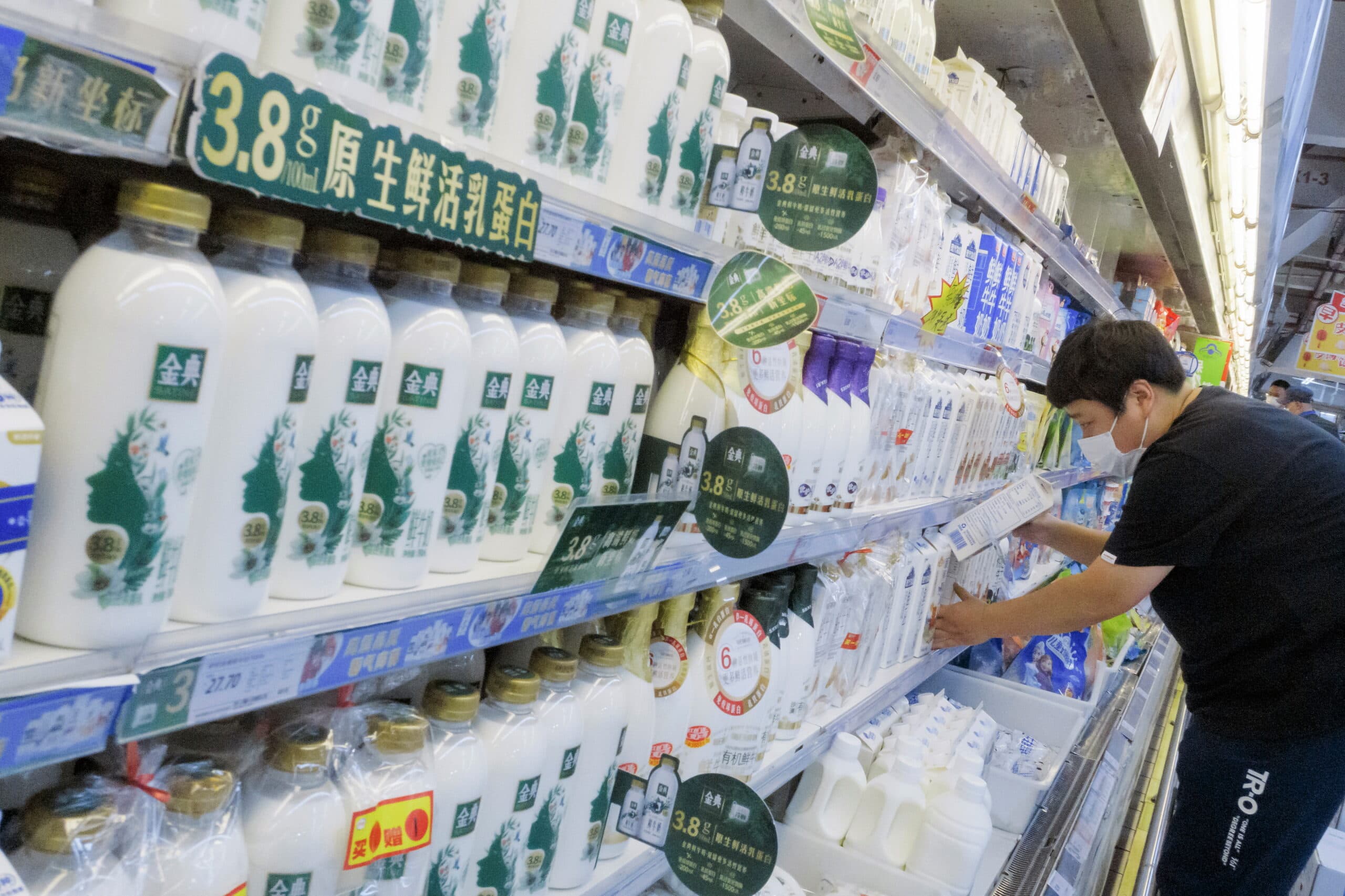 China’s continued absence from dairy market weighs on milk prices