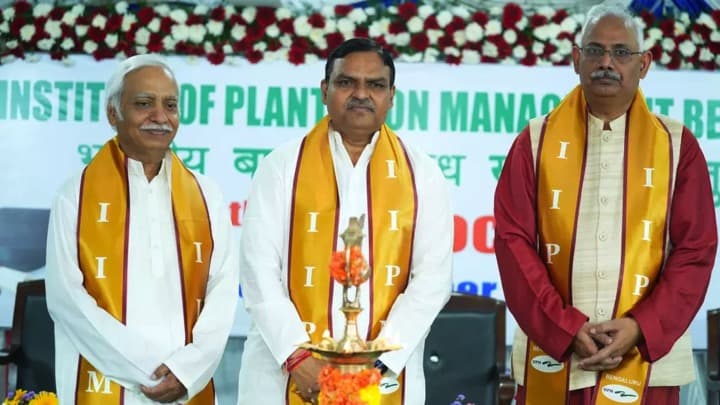 NDDB pitches for boosting dairy exports as milk output is set to rise