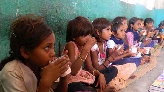 Odisha govt plans- 200 ml of milk in mid-day meals