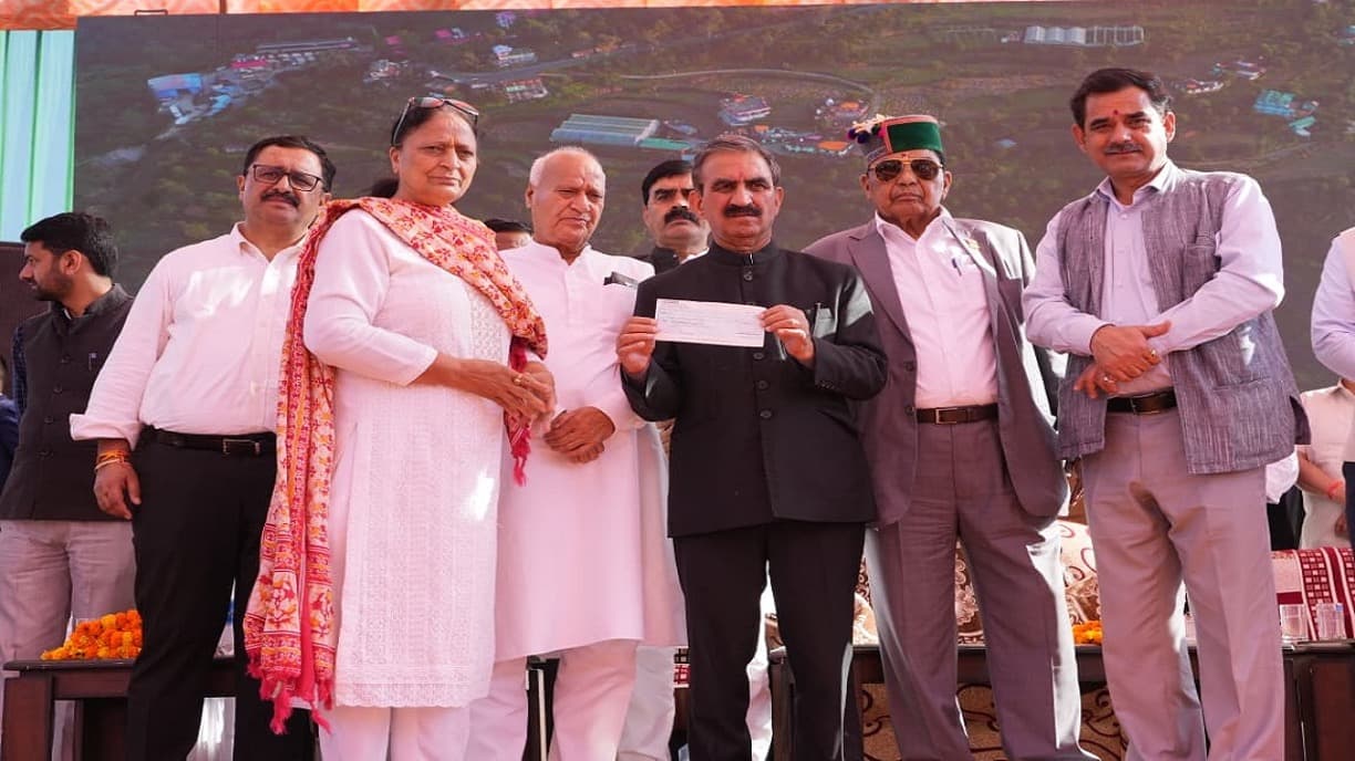 Himachal CM launches Doodh Protsahan Yojana freight subsidy