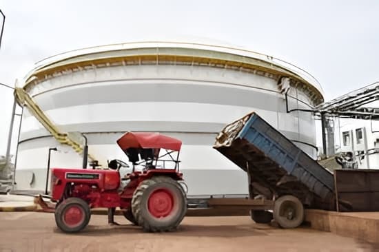 Suzuki unveils second biogas plant in India