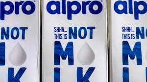 Swiss Court Bans ‘Milk’ Label for Oat Drinks